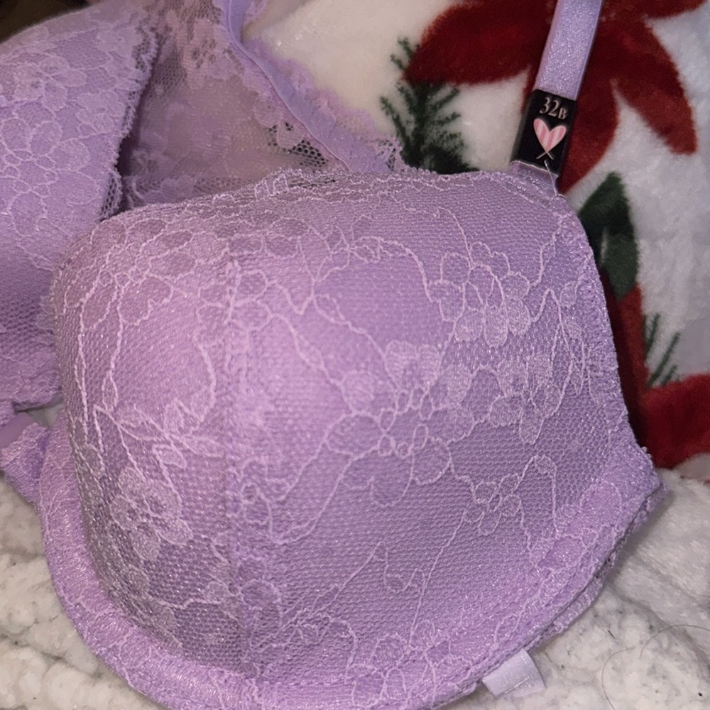 VICTORIA'S SECRET
Sexy‎ Tee Lightly-Lined Demi Bra - Picture 3 of 5